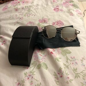 Authentic Prada woman’s sunglasses